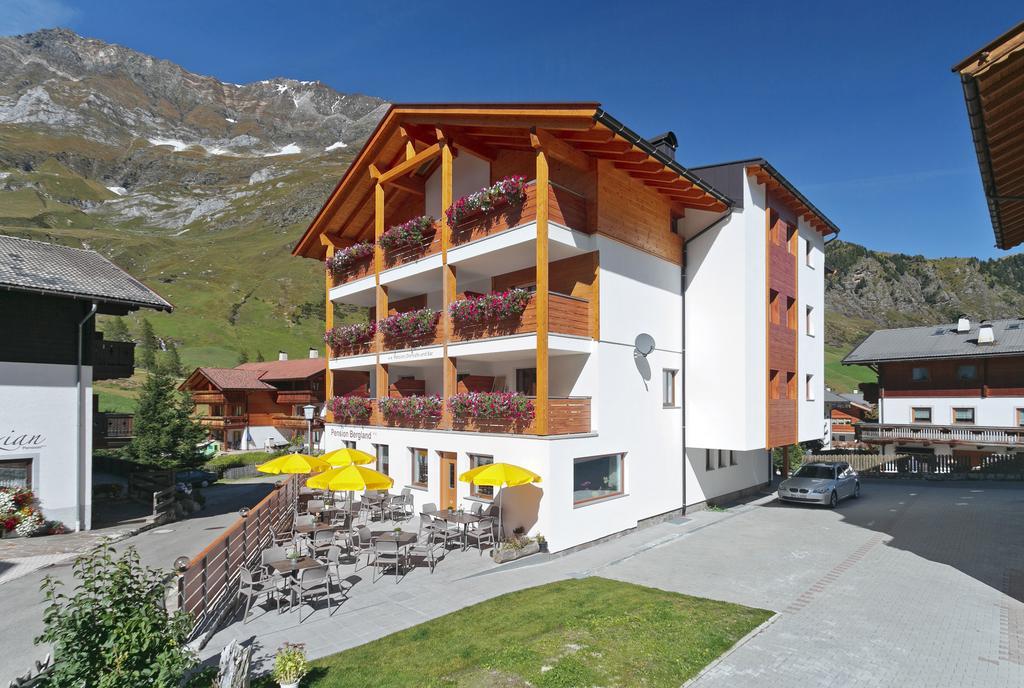 Alpshotel Bergland Pfelders Exterior photo